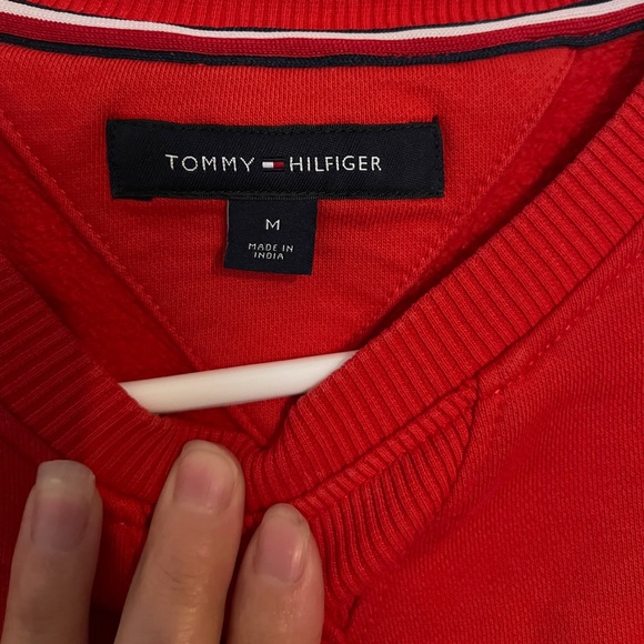 Medium, red Tommy Hilfiger sweatshirt - Picture 3 of 3